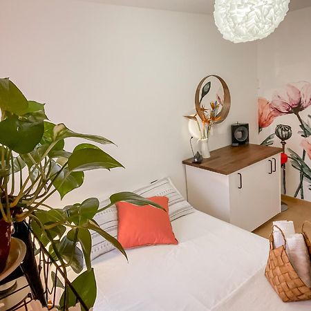 דירות קורלחו Habitacion Privada + Bano Privado En La Vivienda מראה חיצוני תמונה