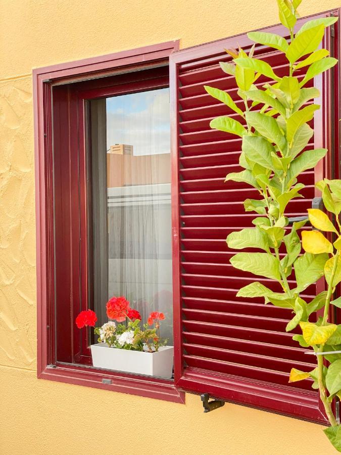 דירות קורלחו Habitacion Privada + Bano Privado En La Vivienda מראה חיצוני תמונה