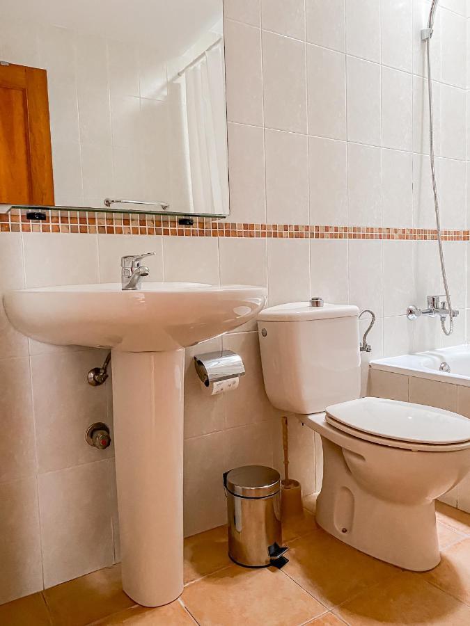 דירות קורלחו Habitacion Privada + Bano Privado En La Vivienda מראה חיצוני תמונה